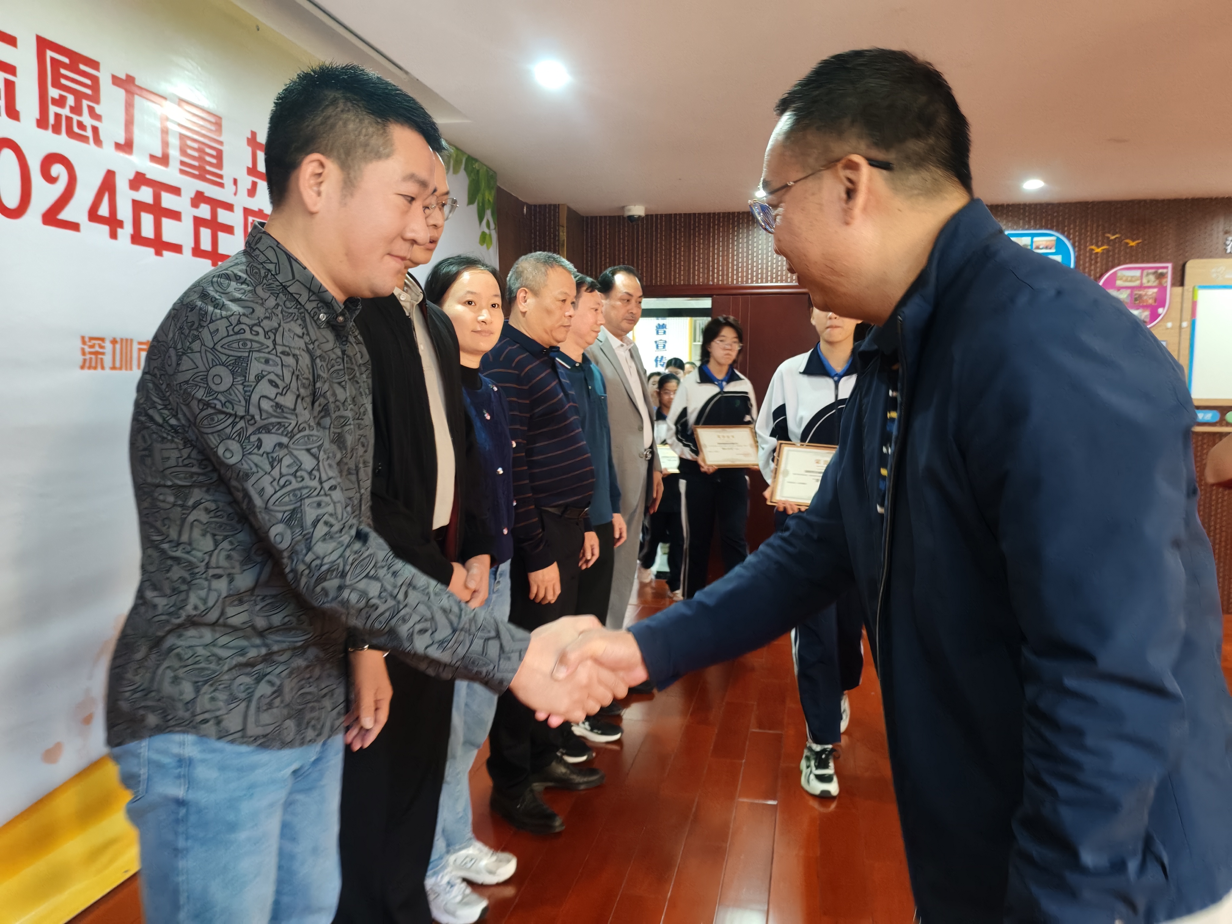 Enthusiastically supporting public welfare, winning the title of "Caring Enterprise"